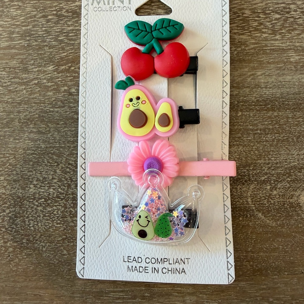 Set of 4 - Kids playful Avocado Hair Clips - Pink
